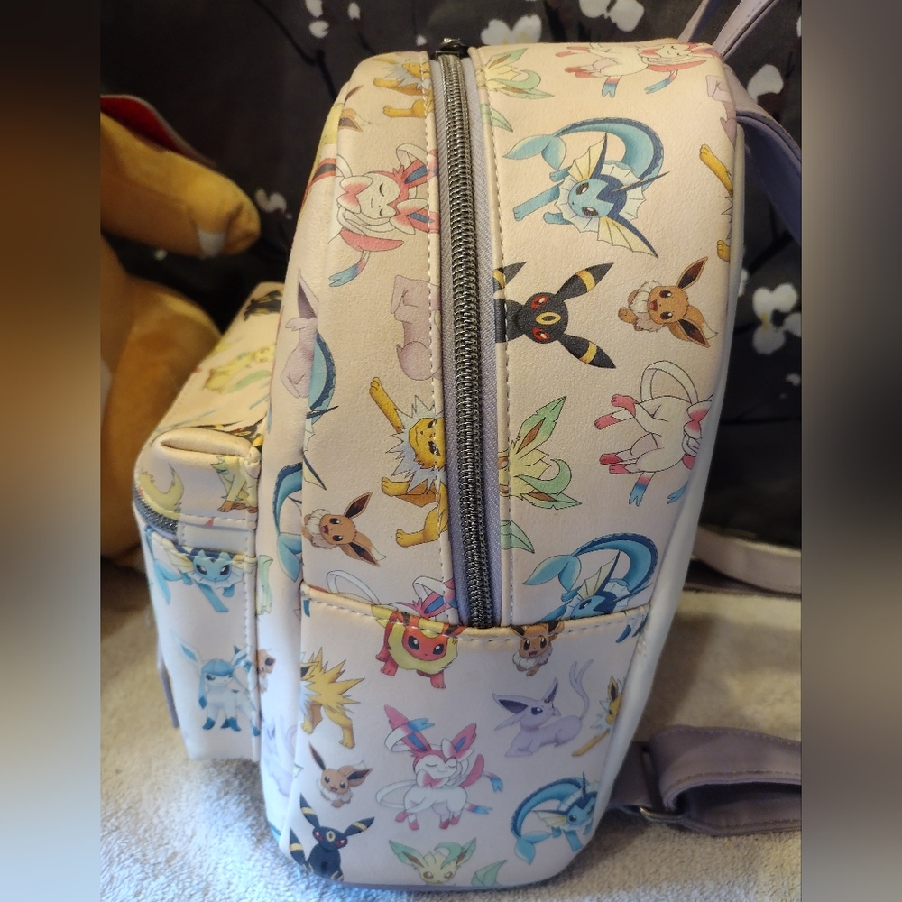 Eveelutions Loungefly mini backpack - Picture 4 of 6